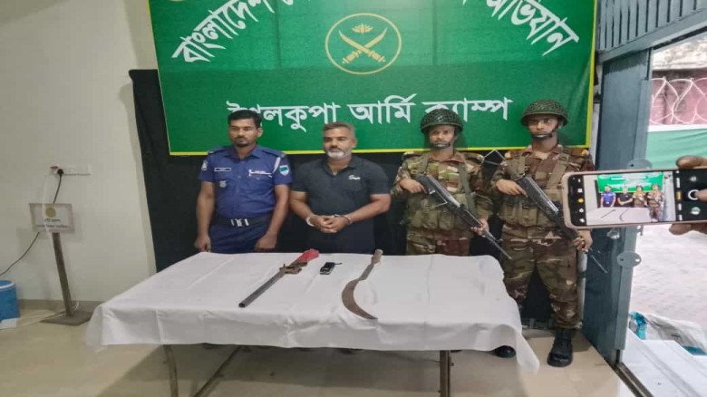 শৈলকুপায় অস্ত্রসহ সাবেক সেনা সদস্য গ্রেফতার