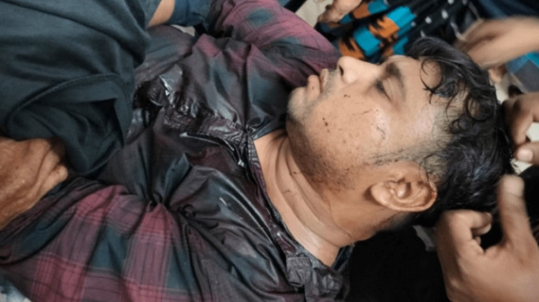 ঝিকরগাছায় বিএনপির অভ্যন্তরীণ কোন্দলে রক্তক্ষয়ী সংঘর্ষ, যুবকের হাতের কব্জি বিচ্ছিন্ন