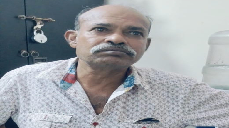 বেনাপোল ইমিগ্রেশনে জাতীয় শ্রমিকলীগ নেতা  গ্রেফতার