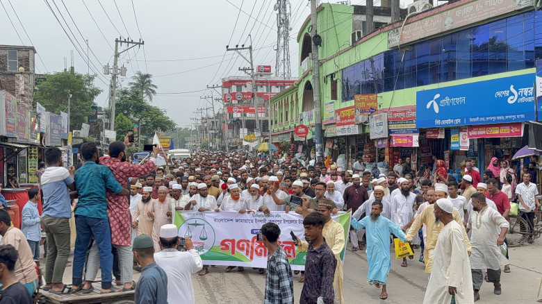 কেশবপুরে জুলাই গণঅভ্যুত্থান স্মরণে জামায়াতের বিশাল গণমিছিল