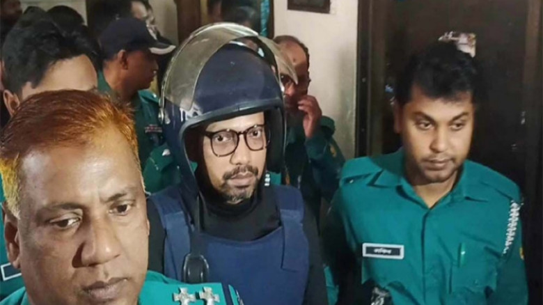 যাত্রাবাড়ীতে হত্যা ও হত্যাচেষ্টা মামলায় পলক-মনুসহ চারজনকে গ্রেপ্তার দেখানোর নির্দেশ