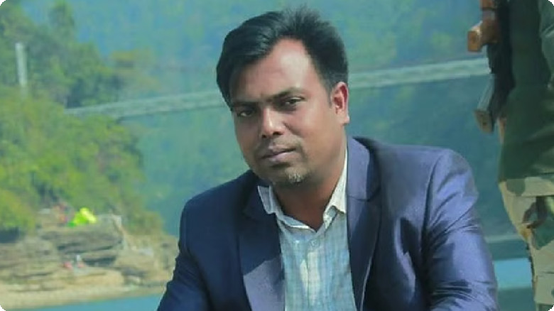 ফেসবুক লাইভে চাঁদাবাজির প্রতিবাদ, গাজীপুরে প্রকাশ্যে খুন হলেন সাংবাদিক