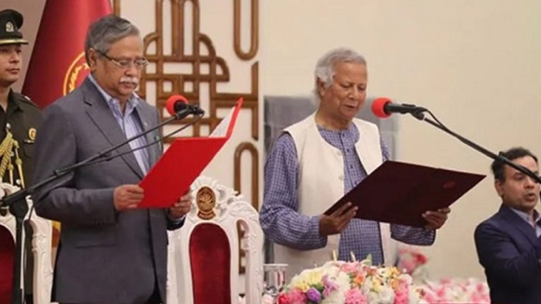 গণঅভ্যুত্থান সরকারের এক বছর: সংস্কারে গতি, নির্বাচনের ঘোষণা: