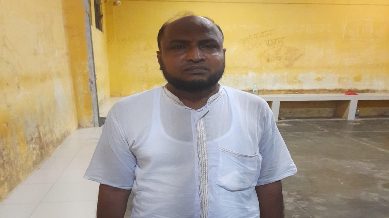 সোনা চোরাচালান মামলায় চৌগাছার বড় কাবিলপুর গ্রামের হোমিওডাক্তার শাহ আলমের ১৪ বছর কারাদণ্ড