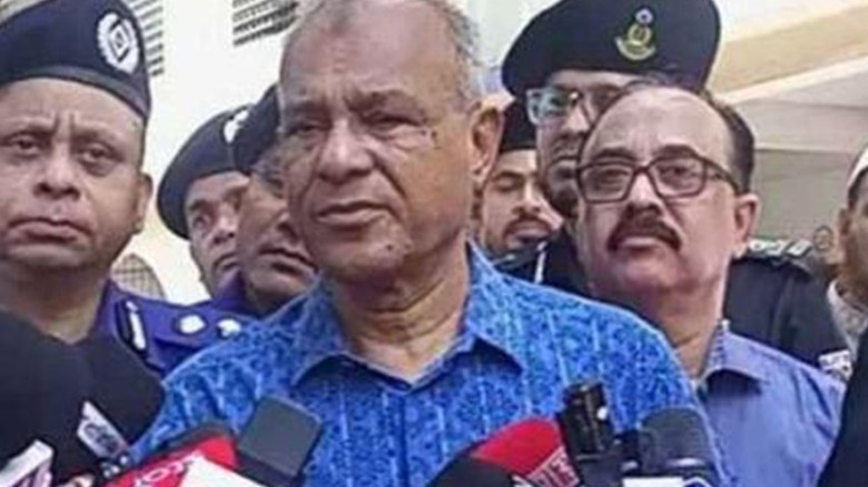 মুন্সীগঞ্জে পুলিশের অস্থায়ী ক্যাম্পে হামলার ঘটনায় যৌথ বাহিনী অভিযান শুরু করবে সরকার