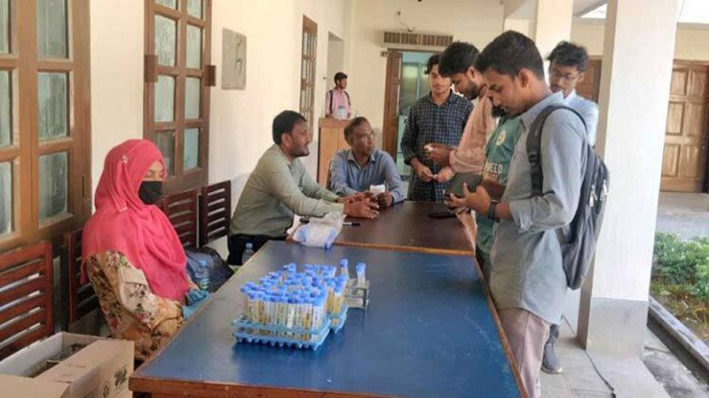 রাকসু নির্বাচনে অংশগ্রহণকারী ৮৪১ প্রার্থীর ডোপ টেস্ট নমুনা সংগ্রহ সম্পন্ন