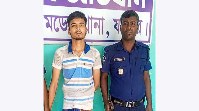 যশোরে সিআইডি পুলিশের ওপর হামলা: সহযোগী শাওন আটক