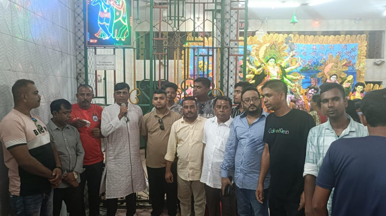 তারেক রহমানের নির্দেশে লন্ডন থেকে ফিরে শার্শার পূজামণ্ডপে মাসুদুল আলম