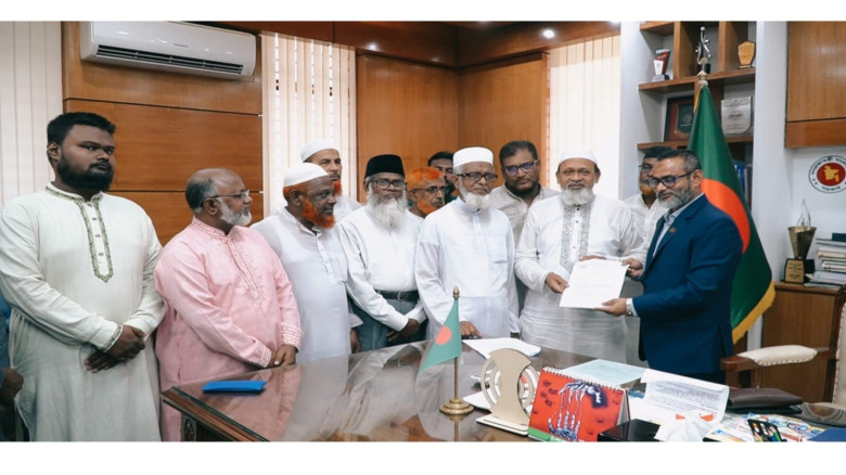 জুলাই সনদ, পিআর পদ্ধতি বাস্তবায়নসহ ৫দফা দাবিতে জেলা প্রশাসকে স্মারকলিপি দিয়েছে যশোর জেলা জামায়ত