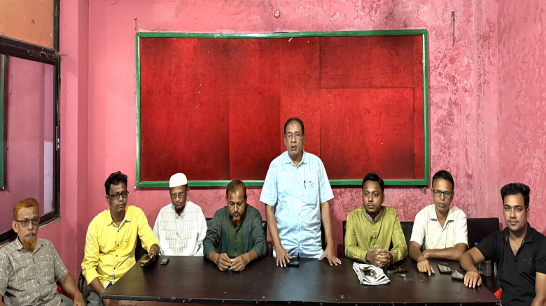 যশোরের কেশবপুরে সাংবাদিক সুশান্তের উপর হামলায় প্রত...