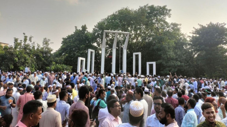 ৯ দিন ধরে শহীদ মিনারে এমপিওভুক্ত শিক্ষকরা, আজ আমরণ অনশনে