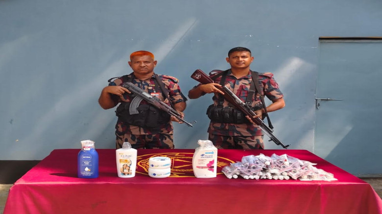 বেনাপোল বিজিবির অভিযানে দুই লক্ষ সাতান্ন হাজার পাঁচশত টাকার চোরাচালান পণ্য আটক