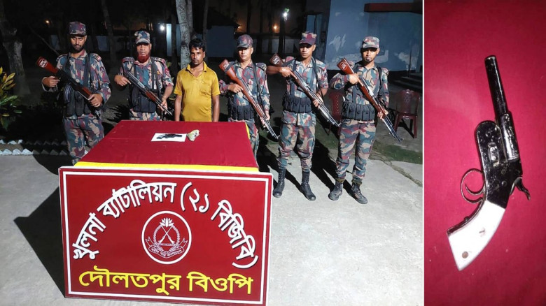 বেনাপোল সীমান্তে পিস্তলসহ যুবক আটক