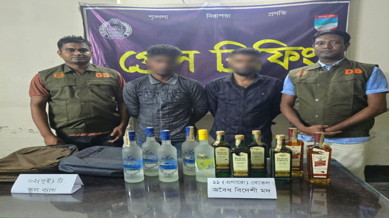 বেনাপোলে ডিবির অভিযানে বিদেশি মদসহ আটক-২