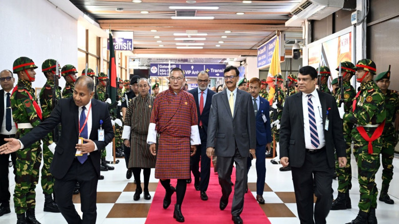 ঢাকা ছাড়লেন ভুটানের প্রধানমন্ত্রী