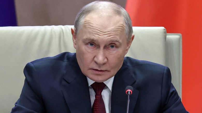 ইউক্রেনকে সমুদ্র থেকে বিচ্ছিন্ন করে দেওয়ার হুমকি পুতিনের