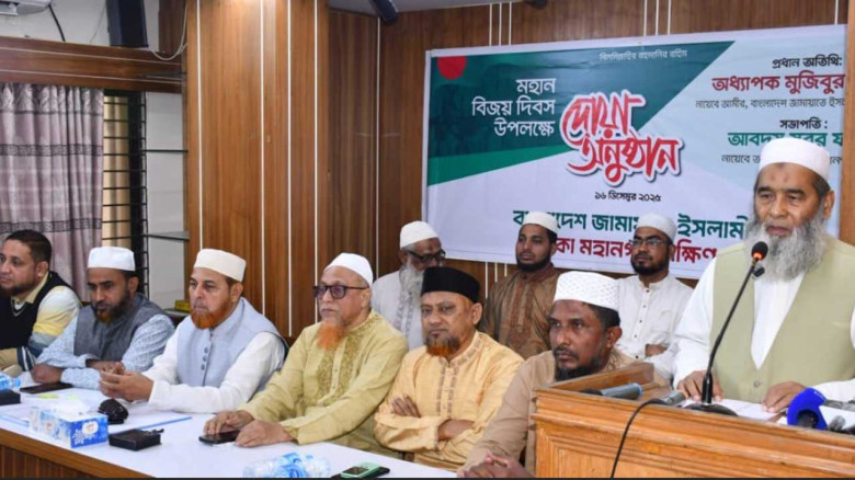 "বাংলাদেশের তরুণ প্রজন্ম ভিনদেশিদের দাদাগিরি মানেনি, নেবেও না": অধ্যাপক মুজিবুর রহমান