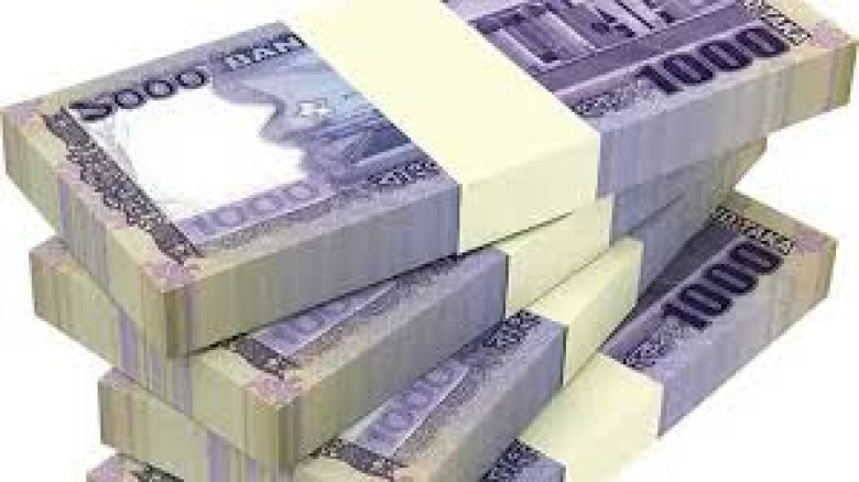 উচ্চ সুদের চাপ ও বিনিয়োগ স্থবিরতায় সংকুচিত হচ্ছে ব...