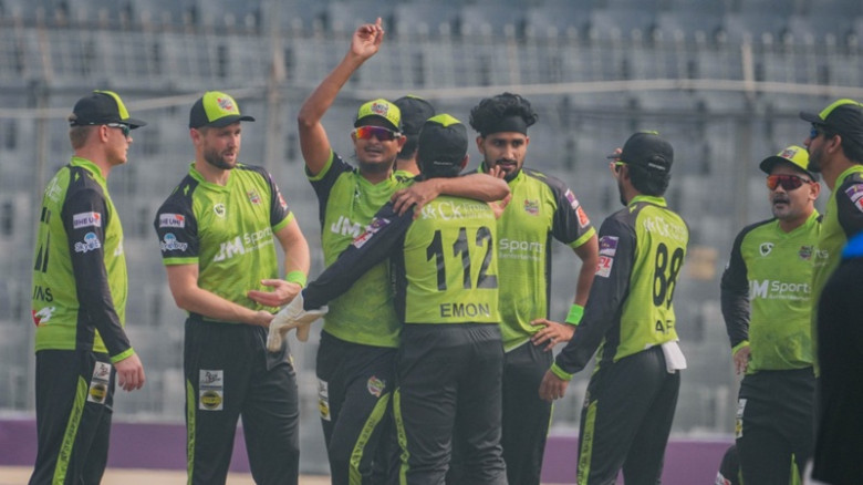 শেষ বলের ছক্কায় রোমাঞ্চকর জয়, কোয়ালিফায়ারে সিলেট টাইটান্স