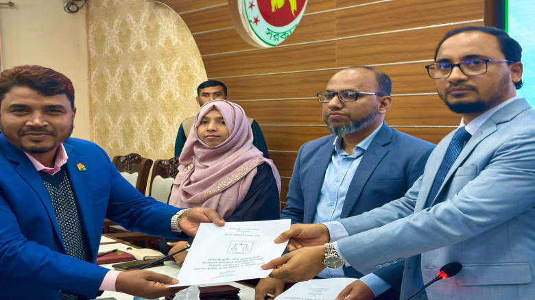 যশোরের ৬টি আসনে ৩৫ প্রার্থীকে প্রতীক বরাদ্দ: শুরু হলো ভোটের লড়াই