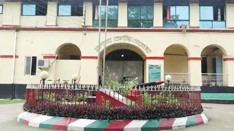 যশোর কারাগারে পোস্টাল ব্যালটে ১০০ বন্দির ভোট প্রদান