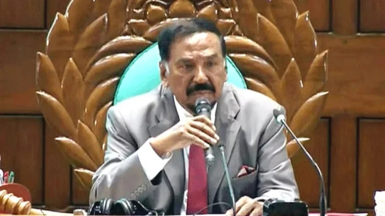 বেশি দামে তেল বিক্রি করায় প্রতিষ্ঠান মালিককে জরিমানা