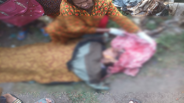 যশোরে পচাবাসী খাবার অস্বাস্থ্যকর পরিবেশ থাকায় ক্যাফে নূর হোটেল কে লাখ টাকা জরিমানা