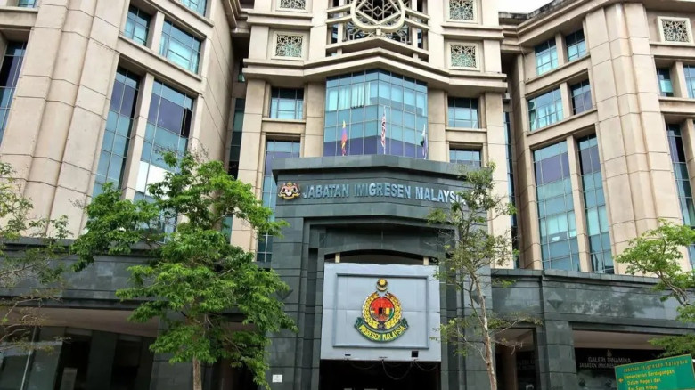 মালয়েশিয়ায় বিদেশি নাগরিকদের নথি যাচাই, সবচেয়ে বেশি বাংলাদেশিদের