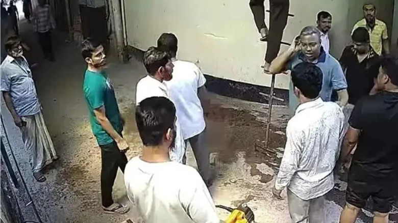 কিডনি চিকিৎসক ডা. কামরুলের হাসপাতালে চাঁদাবাজি, যুবদল নেতা মঈন গ্রেপ্তার