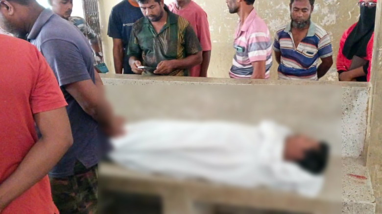 অভয়নগরে ট্রলি উল্টে প্রাণ গেল চালকের