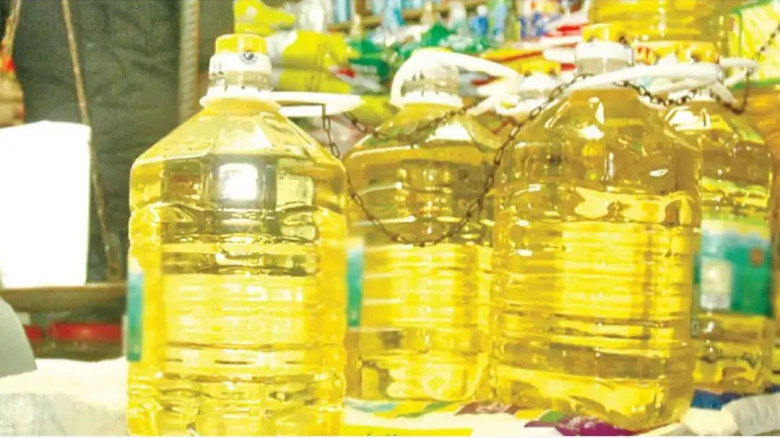 লিটারে ৪ টাকা বাড়ল বোতলজাত তেলের দাম