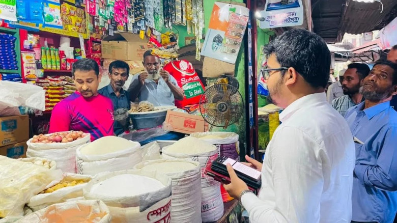 ঈদ উপলক্ষে যশোরে বাজার মনিটরিং শুরু,রেল বাজারের দুই ব্যবসায়ীকে জরিমানা