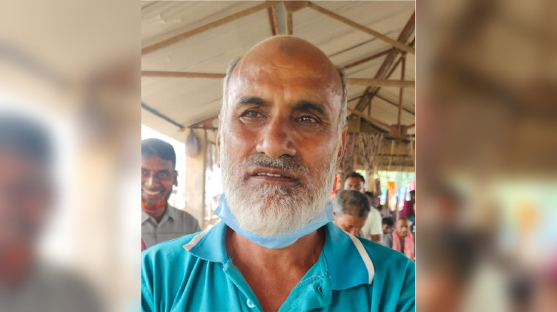 কেশবপুরে পশুর হাটে গাড়ি পার্কিংয়ে বাধা দেওয়ায় বিএনপি নেতার ওপর হামলা
