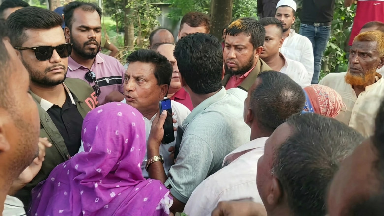 ছবির ক্যাপশন: 