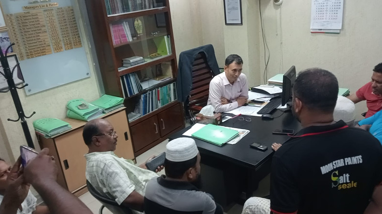 এফডিআরের টাকা ফেরত না পেয়ে যশোরে এক্সিম ব্যাংকে গ্রাহকদের বিক্ষোভ