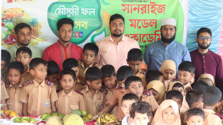 বাজেটকে স্বাগত জানিয়ে যশোরে স্বেচ্ছাসেবক দল  ও ছাত্রদল আনন্দ মিছিল