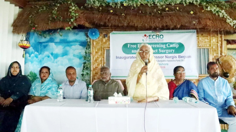 জয়তী সোসাইটিতে ৬০ ঊর্ধ্ব মায়েদের বিনামূল্যে চক্ষু ক্যাম্প অনুষ্ঠিত