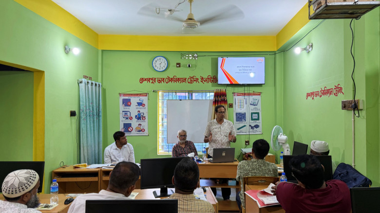 কেশবপুরে প্রধান শিক্ষকদের সাথে মতবিনিময় সভা অনুষ্ঠিত