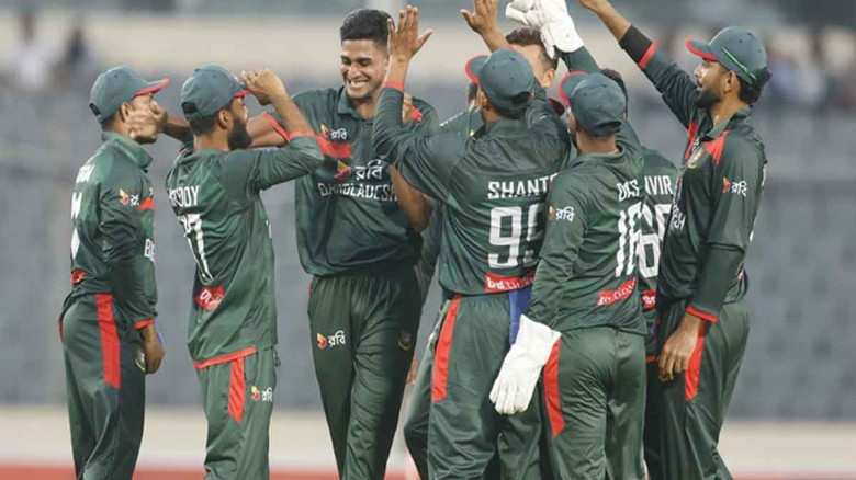 প্রেসক্লাব যশোরে সাংবাদিকদের জন্য এসি উপহার দিলেন এমপি মোসলেহ উদ্দিন ফরিদ
