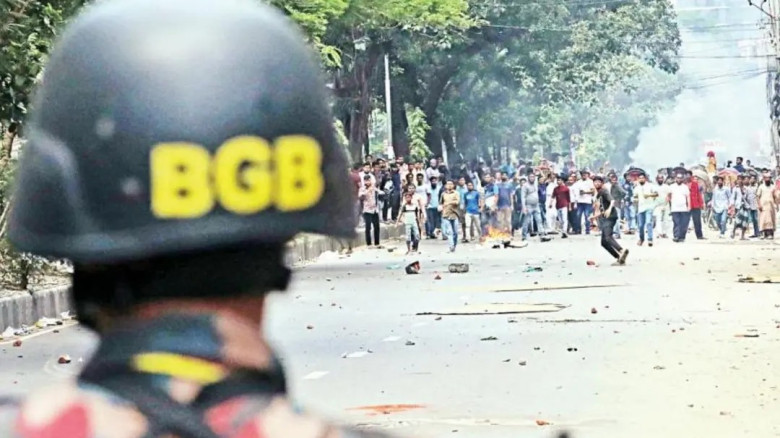 ১৯ জুলাই : কারফিউ-সেনা মোতায়েন, ইন্টারনেটহীন দেশে ...