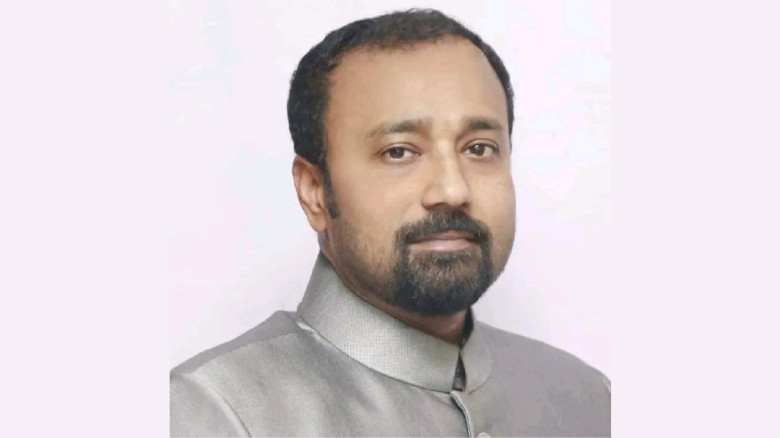 যশোরে ডিবির অভিযানে সাবেক কাউন্সিলর রাজিবুল গ্রেপ্তার ​
