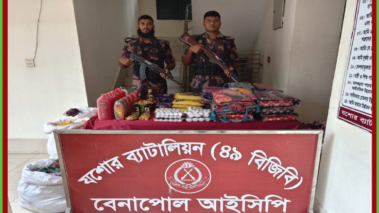 যশোরে বিজিবির অভিযানে বিপুল পরিমাণ ভারতীয় চোরাচালানি পণ্য জব্দ