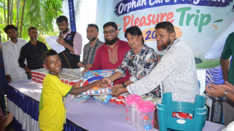কৃষকদের ৪ দফা দাবিতে যশোরে বিক্ষোভ ও স্মারকলিপি পেশ