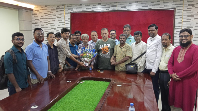 প্রেসক্লাব যশোরের নবনির্বাচিত কমিটির দায়িত্ব গ্রহণ