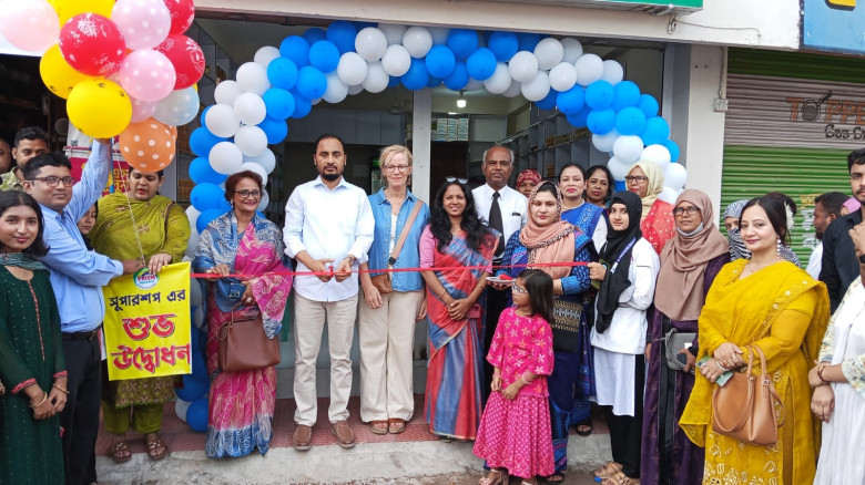 প্রেসক্লাব যশোরের নবনির্বাচিত কমিটির দায়িত্ব গ্রহণ