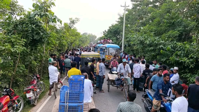 চৌগাছায় মোটরসাইকেল দুর্ঘটনায় কিশোরের মৃত্যু, দুই কিশোর গুরুতর আহত