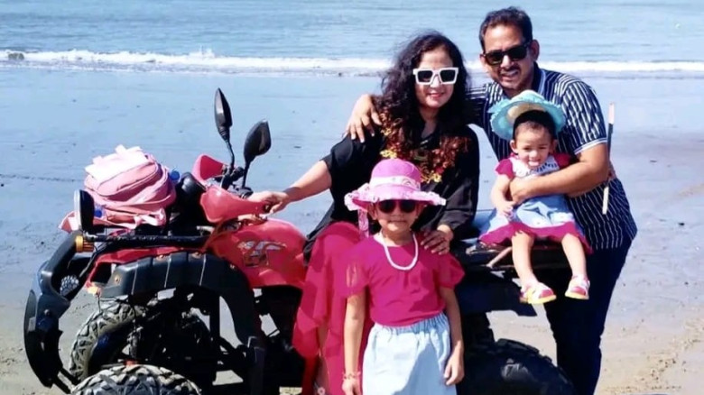 কক্সবাজারে রিসোর্টে ভয়াবহ আগুন: যশোরের একই পরিবার...